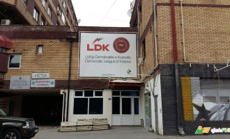 LDK-ja nuk tërhiqet nga marrja e kompensimeve për udhëtimet