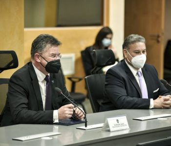 Lajçak dhe Escobar sot dalin në konferencë për media