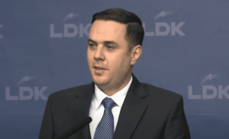 Abdixhiku: Nga vendimi i ZRRE-së dëmtohen 125 mijë familje kosovare