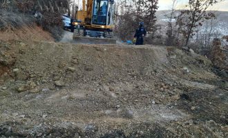 Policia vendos pengesa në disa rrugë malore në kufi me Maqedoninë