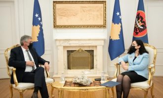 Osmani takohet me Selën: Shqiptarët nga Maqedonia Veriore, urë lidhëse ndërmjet dy shteteve