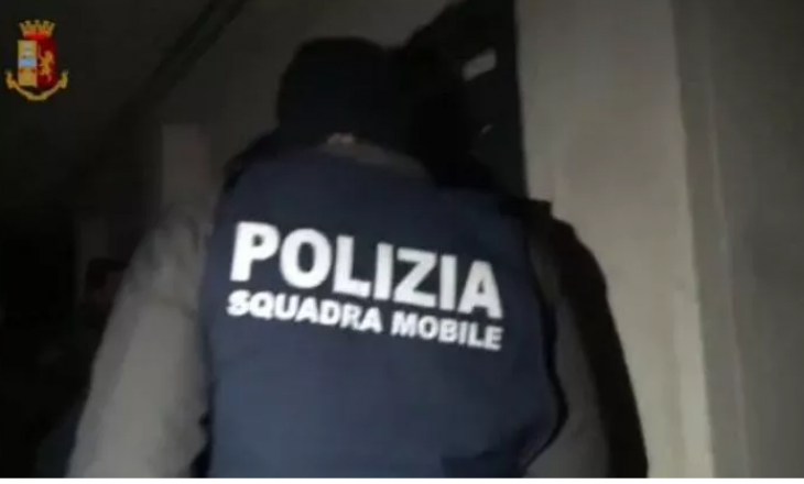 Arrestohet për trafik droge këngëtarja e njohur shqiptare