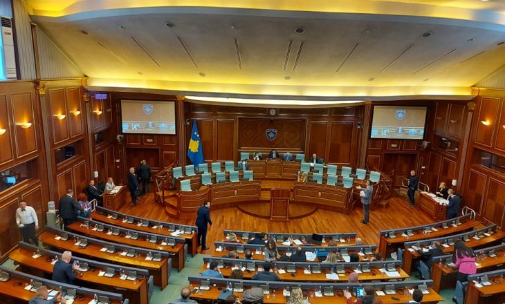 Opozita nis mbledhjen e nënshkrimeve për themelimin e komisionit për hetimin e situatës energjetike