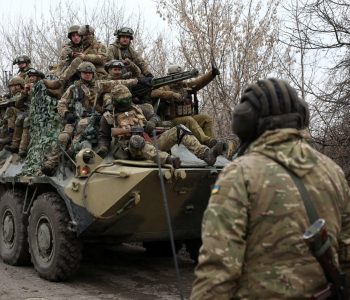 Dita e 15-të e luftimeve Ukrainë- Rusi: Katër të vrarë nga granatimet në Ukrainën juglindore