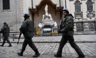 Dita e 23-të: Trupat ruse bombardojnë qytetin Lviv afër kufirit me Poloninë