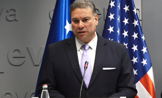 Escobar sot vjen në Kosovë, takohet me Kurtin