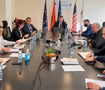 Opozita kërkon që mbledhja me Bordin e ZRRE-së në Komisionin për Ekonomi të jetë e hapur për publikun