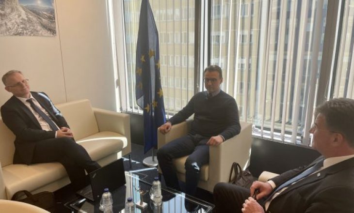 Takohet delegacioni i Kosovës dhe i Serbisë, pritet arritja e marrëveshjes për energjinë