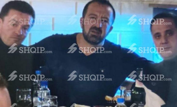 Ekskluzive  Deputeti Selmanaj në darkë me snajperistin Prekë Kodra  që dyshohej për planifikimin e atentatit ndaj Kurtit