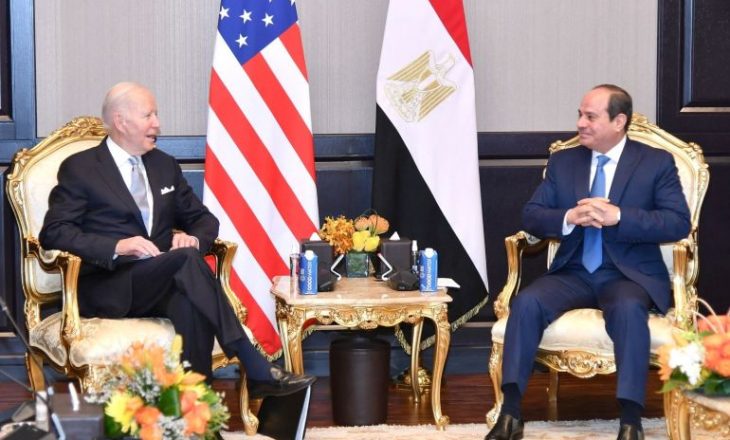 Pas bisedimeve me SHBA, Egjipti ra dakord ta furnizojë Ukrainën me armë