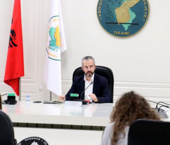 Shqipëria me 132 parti politike, KQZ-ja pas auditimit financiar: Shumica nuk kanë adresë