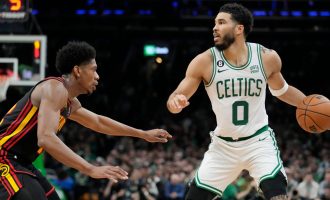 Boston vazhdon rrugën drejt finales