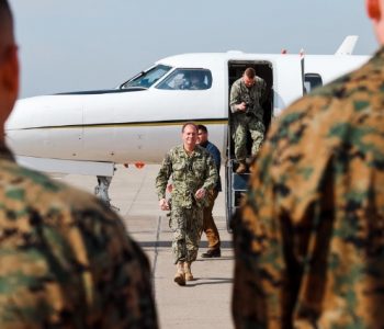 Pas tensioneve në Veri, admirali i NATO-s zbarkon në Kosovë