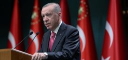 Erdogan bisedon me Kurtin dhe Vuçiqin: Avancimi i dialogut, rruga e vetme për paqe
